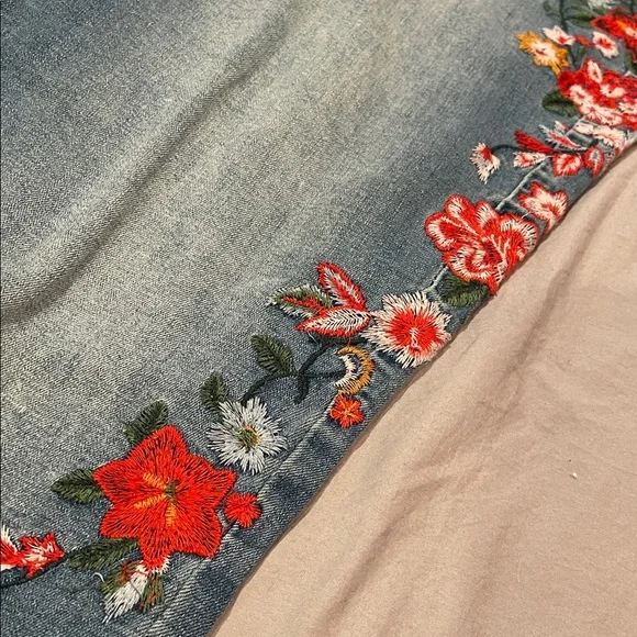 VENUS Blue Skinny Jeans with Red Floral Embroidery - Picture 10 of 11
